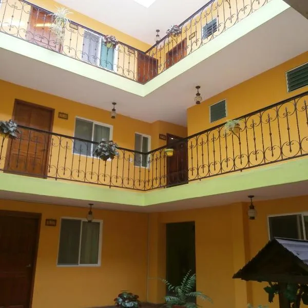 Hotel Anber, hotel em Dolores Hidalgo