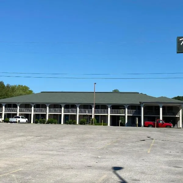 Riverfront Lodge, hotel v destinaci Burkesville