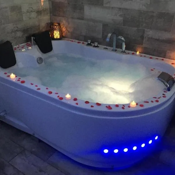 Esprit Zen en Provence Studio Spa privatif, hotel v destinácii Cheval-Blanc