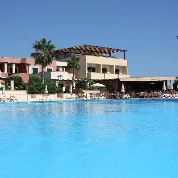 Villaggio Resort Arco Del Saracino, hotel in Lido Marini