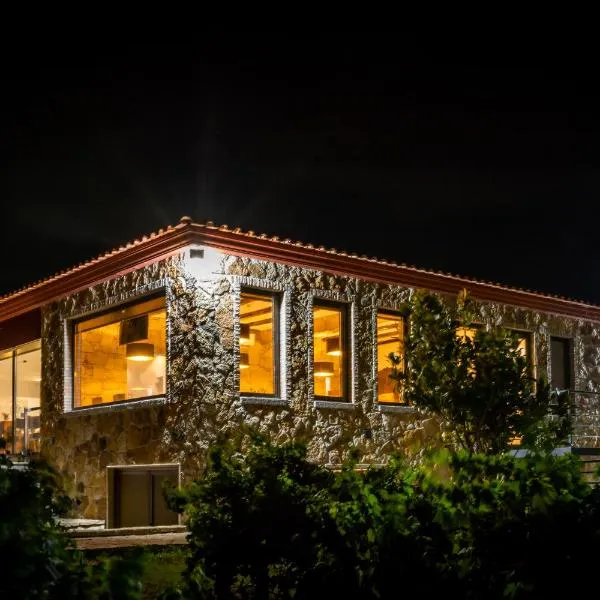 Quinta das Oliveiras Turismo Rural, hotel in Fundão