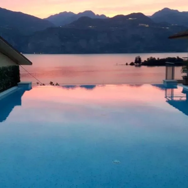 Hotel Garden, хотел в Малчезине