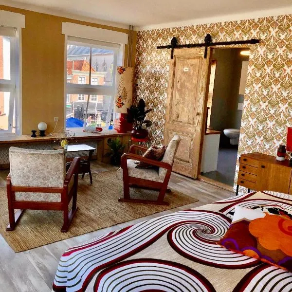 Ruime studio 'In de drie koningen' in hartje Middelburg, hotel v destinaci Middelburg