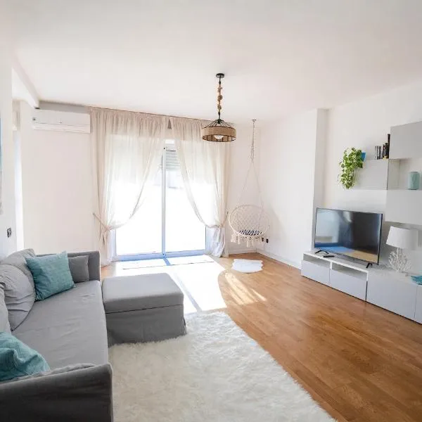 Bay View Apartment, hotel v destinaci Porto Torres