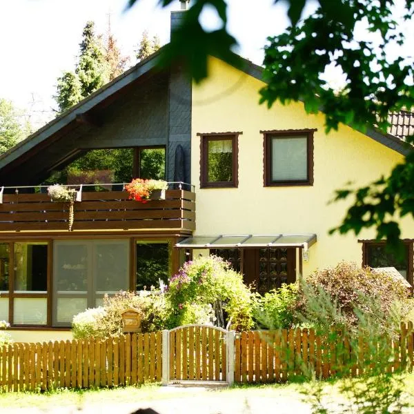Ferienwohnung im Wald mit Kamin, hotel in Bad Harzburg