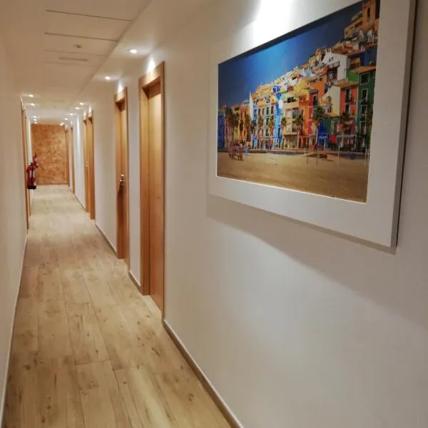 Hostal Rosa, hotel v destinaci Villajoyosa