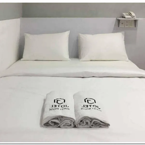 Jotel Guest House Mitra RedDoorz, hotell sihtkohas Pulauberayan