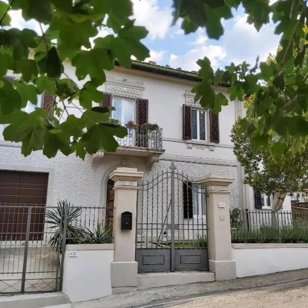 Villa Elvira – hotel w Ambrze