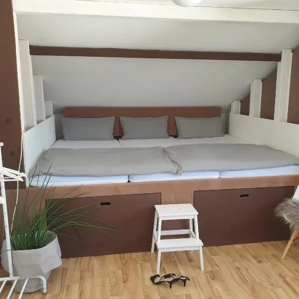 Studio 11, hotel in Neuffen