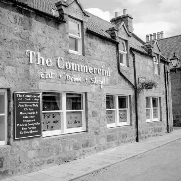 The Commercial Hotel, hotel di Aboyne