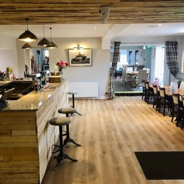 The Juniperlea Inn, hotel v destinaci Pathhead