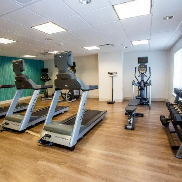 Holiday Inn Express & Suites Bethlehem Arpt-Allentown Area、ベスレヘムのホテル