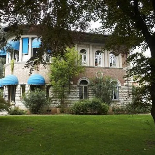 Villa V, hotel a Brescia