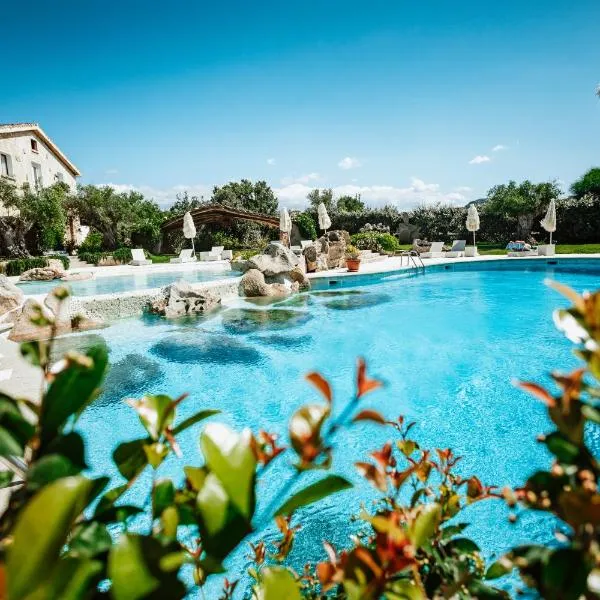 Hotel Pulicinu, hotel v Baja Sardinia