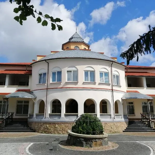 West Fort, hotel in Zolochiv