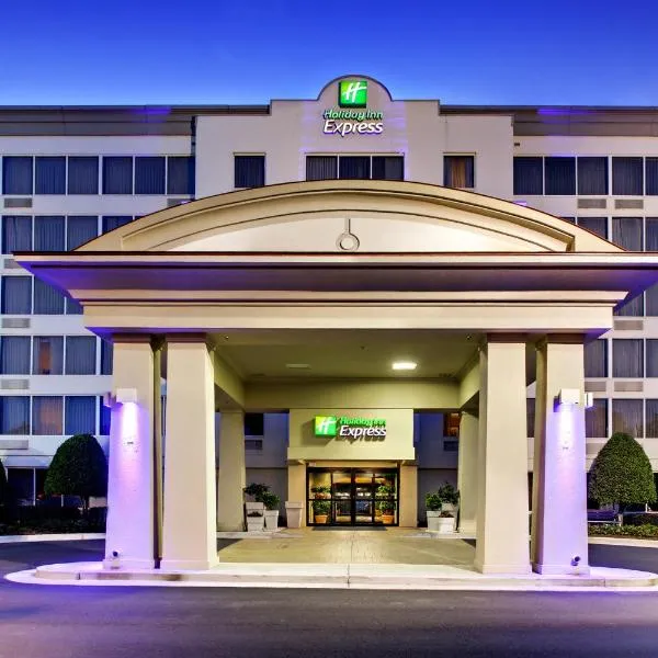 Holiday Inn Express - Atlanta-Kennesaw, an IHG Hotel, מלון בקנסואו