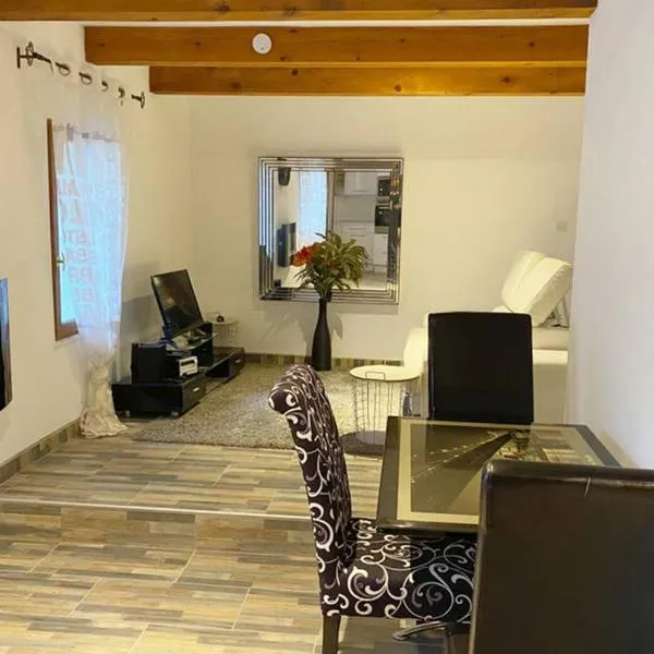 Calme dans Maison de village 60M2 super confort – hotel w mieście Digne-les-Bains