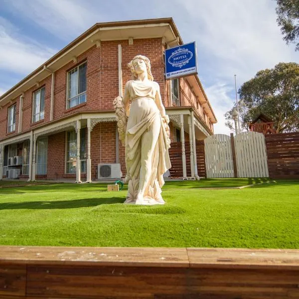 Hamilton's Queanbeyan Motel, hotel v destinaci Queanbeyan