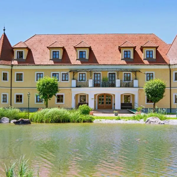 Almtalhotel Appartements in Pettenbach, hotel v destinácii Pettenbach