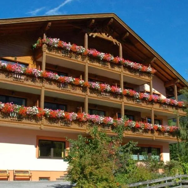 Hotel Pension Weiratherhof, hotel di Wenns