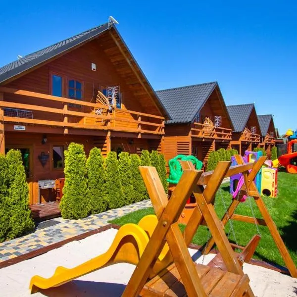 Domki Kaper Karwia, hotel v destinaci Karwia