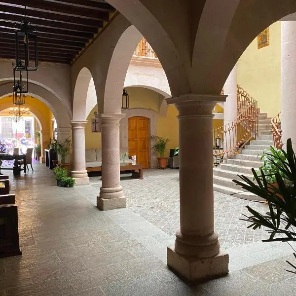 Hotel Casa Faroles Centro Histórico, hotel in Guadalupe