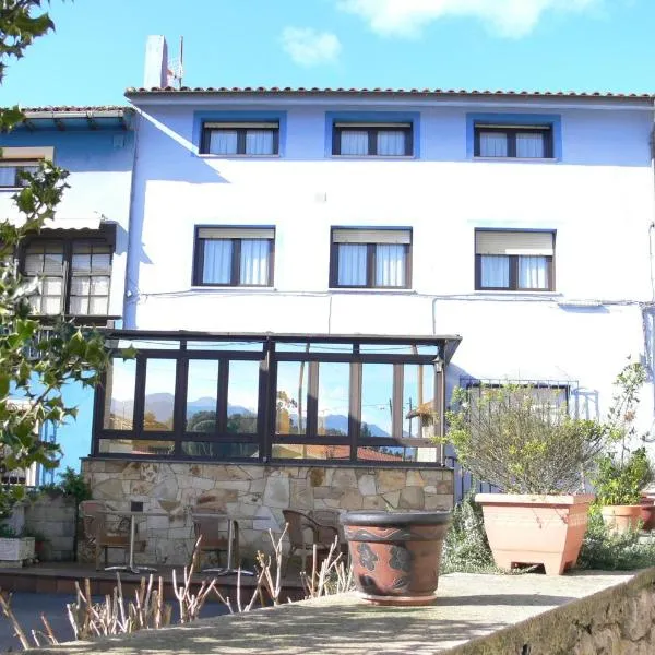 Casa Mariví, hotel v destinaci Niembro