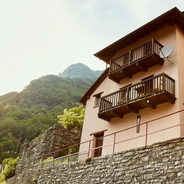 Wild Valley Romantic Escape, отель в городе Giumaglio