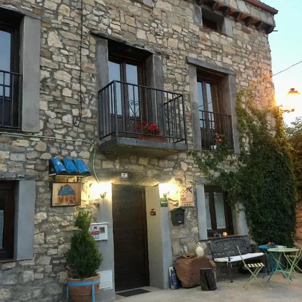 Ana de las Tejas Azules, hotel v destinaci Medinaceli