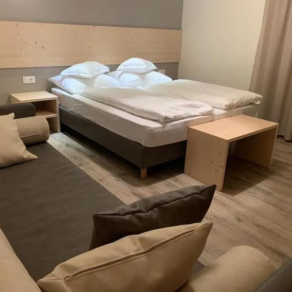 Villa Vera, hotel v destinaci Ora