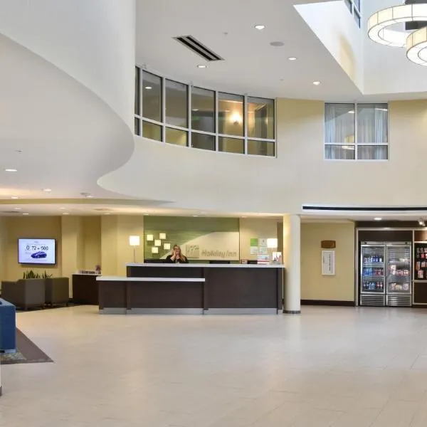 Holiday Inn Canton-Belden Village, an IHG Hotel, hotel in Canton