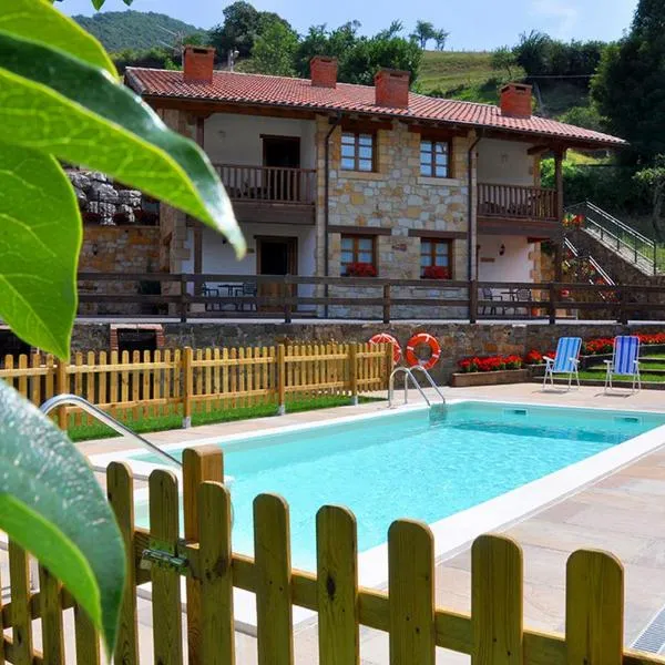 Casa Rural Los Llares, hôtel à Lerones