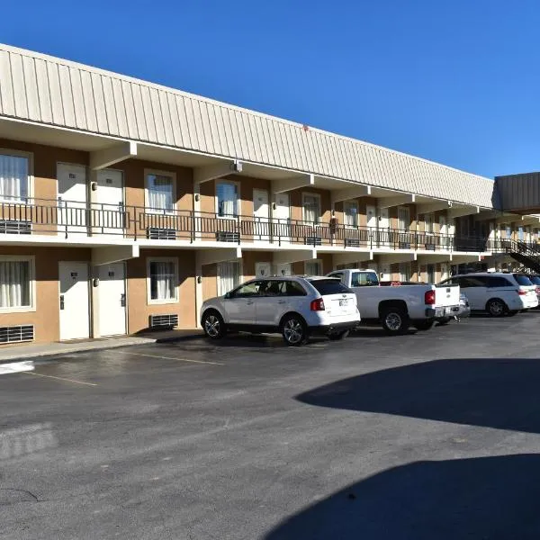 Inn of Lenoir Motor Lodge, hotel v destinaci Lenoir City