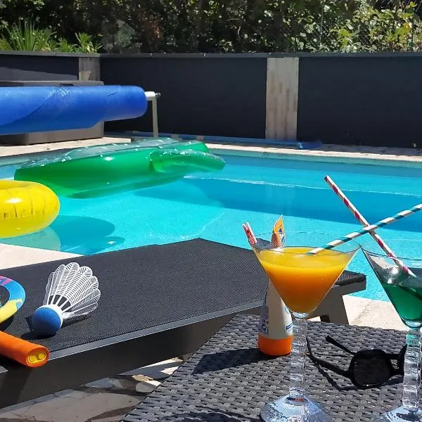 Gîte climatisé L'OISELLERIE, hotel v destinaci Castelnou