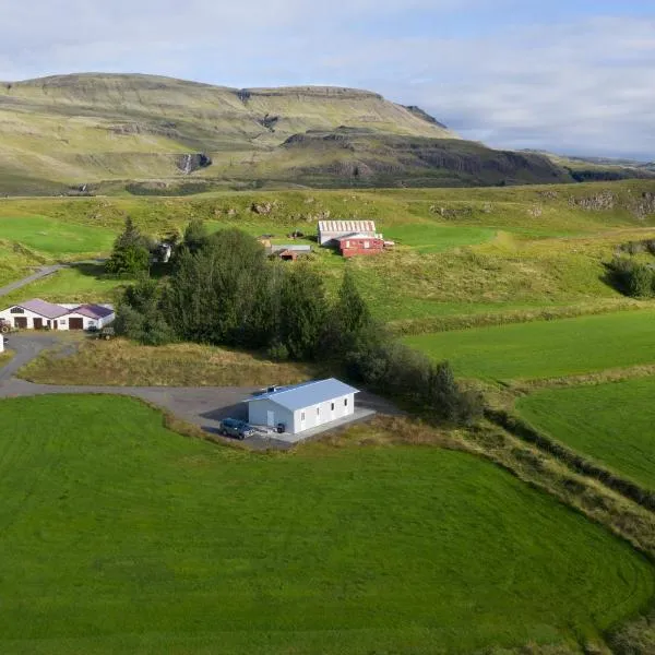 Selfell Guesthouse by Stay in Iceland, hotel v destinaci Kálfafell