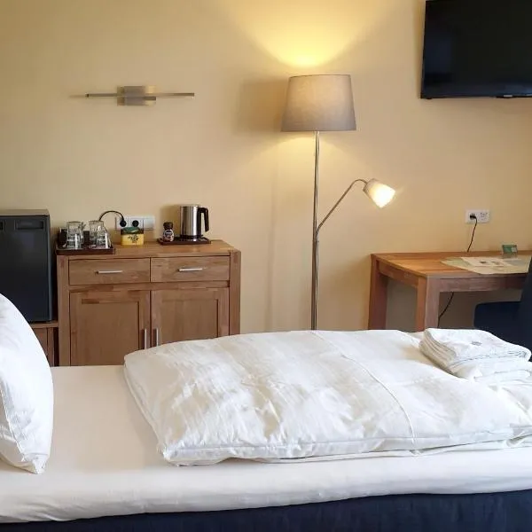 Bed and Breakfast am Höhenweg، فندق في Allagen