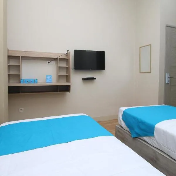 COZROOMS near MRT, Plaza Indonesia, and Grand Indonesia, hotel in Jakarta