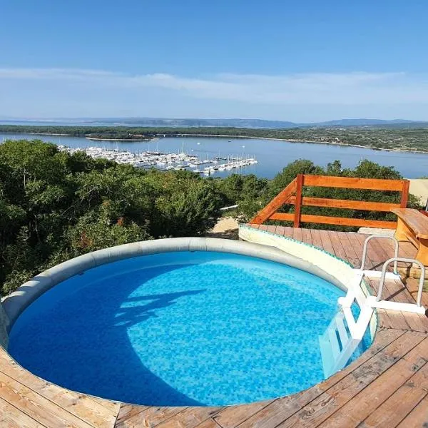 MARUŠINA OLIVE HILLS - glamping & minicamp, hotel v destinaci Punat