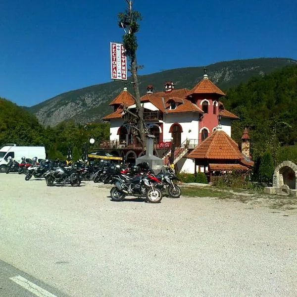 MS Stojic, hotel u gradu Ciganska Mahala