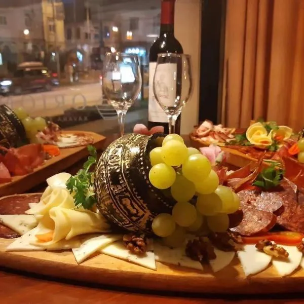 Hotel Slavonija, hotel v destinácii Vinkovci
