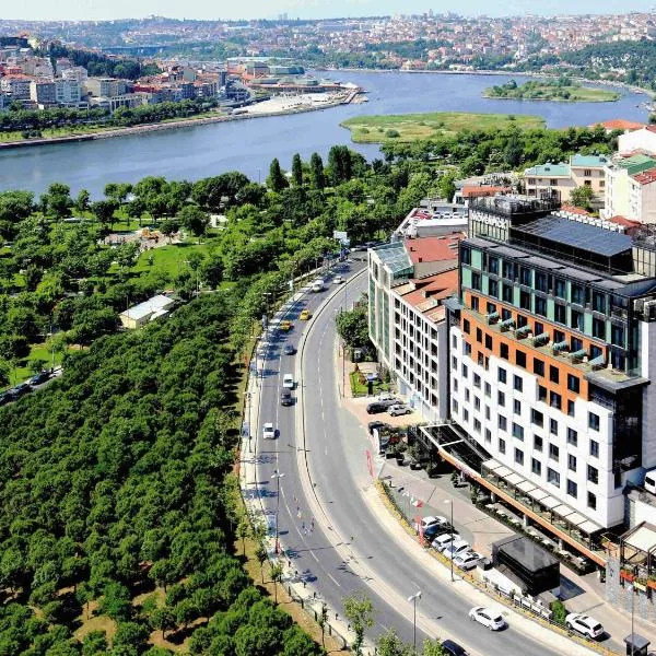 Mövenpick Istanbul Hotel Golden Horn, hotel in Cebeci