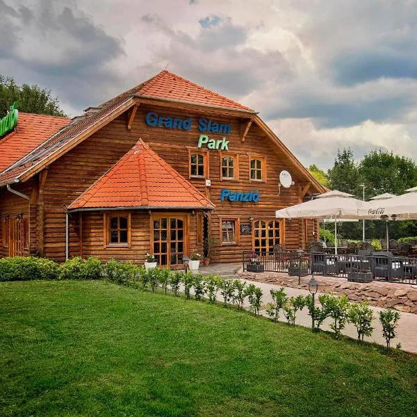 Grand Slam Park Inn, hotel in Halásztelek