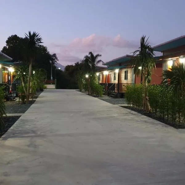 โรงแรม​ เดอะวิน​ รีสอร์ท, hotel v destinaci Thung Song