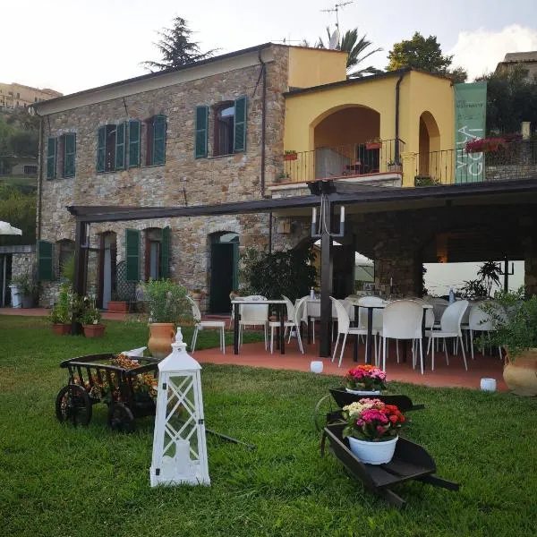 Villa Govi, hotel Diano Castellóban