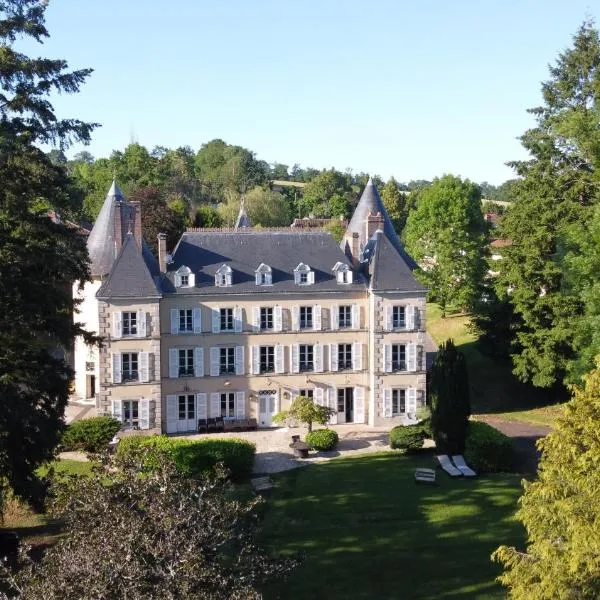 Château La Briance, hotell i Saint-Priest-Ligoure