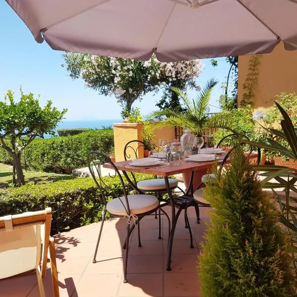 Il Settimo Cielo, hotel v destinaci Parghelia