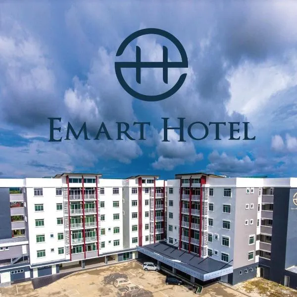 Emart Hotel (Riam), hotel em Miri