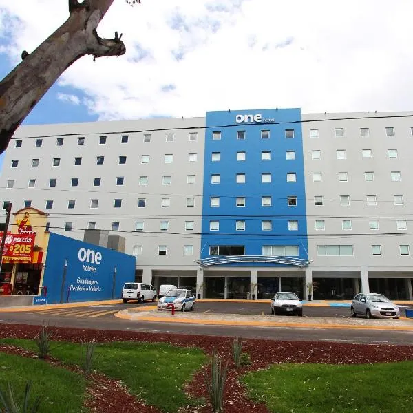 One Guadalajara Periferico Poniente, hotel en La Venta del Astillero