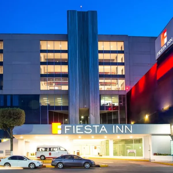 Fiesta Inn Tlalnepantla, hotel i Tres de Mayo