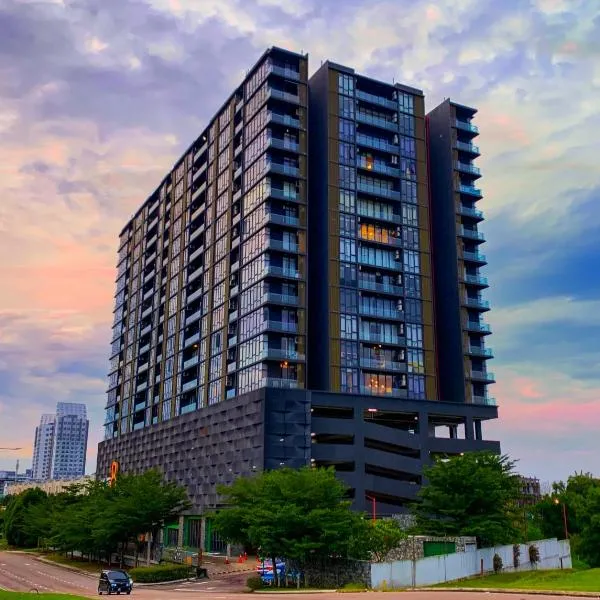 Cube 8teens by Nest Home, hotel v destinaci Johor Bahru